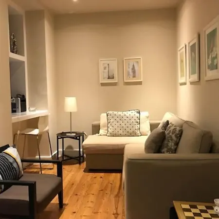 Апартаменты Cosy And Renewed T2 In Campolide - 1d *